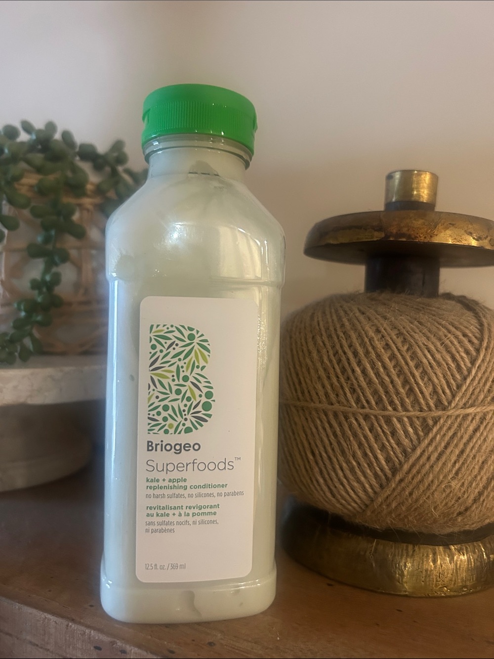 Briogeo Superfoods Conditioner Bottle - Green Cap